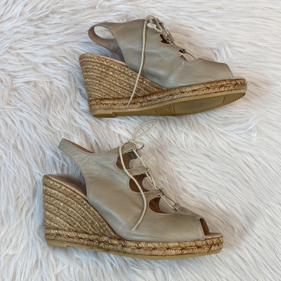 Eric Michael Taupe Leather Espadrille Wedges, Size 39 - Picture 5 of 14